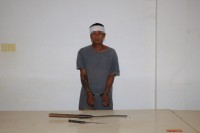 អាវុធហត្ថ បញ្ជូនខ្លួនជនសង្ស័យម្នាក់ ទៅតុលាការខេត្តបន្ទាយមានជ័យ ពាក់ព័ន្ធករណីហិង្សាដោយចេតនា ស្ថានទម្ងន់ទោស