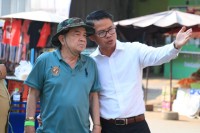 លោកឧកញ៉ា ហង្ស សុីផា និងលោកជំទាវ ឧបត្ថម្ភដោយគូសគំនូសសញ្ញាចរាចរណ៍ និងជួសជុលផ្លូវសរុប៥០០ម៉ែត្រ នៅក្នុងក្រុងសិរីសោភ័ណ