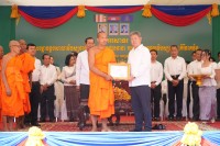 អភិបាលខេត្តព្រះសីហនុ លើកទឹកចិត្តឱ្យវត្តអារាម និងវិហារសាសនាផ្សេងៗទៀត ជាមជ្ឈមណ្ឌលអប់រំប្រជាពលរដ្ឋទូទៅ