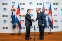 សម្តេចធិបតី ហ៊ុន ម៉ាណែត អញ្ជេីញជួបនាយករដ្ឋមន្ត្រីអូស្ត្រាលី ជួបពិភាក្សាការងារទ្វេភាគី ក្នុងឱកាសចូលរួមកិច្ចប្រជុំកំពូលពិសេស អាស៊ាន-អូស្រ្តាលី