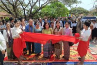 សម្ភោធដាក់ឲ្យប្រើប្រាស់ជាផ្លូវការអគារបណ្ណាល័យ និងសមិទ្ធផលនានា ក្នុងសាលាអនុវិទ្យាល័យ គយ ម៉ែង ស្រុកមង្គលបូរី