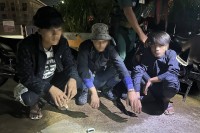 នគរបាល ឃាត់ខ្លួនជនសង្ស័យ ៣នាក់ ករណីគ្រឿងញៀន