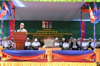 រដ្ឋមន្ត្រីក្រសួងសុខាភិបាល លើកទឹកចិត្ដដល់ប្រជាពលរដ្ឋ ដែលត្រលប់ពីចូលព្រៃ ត្រូវទៅរកសេវាធ្វើតេស្ដរកជំងឺគ្រុនចាញ់ បើរកឃើញព្យាបាលហើយតាមដាន ដើម្បីឈានទៅលុបបំបាត់ជំងឺគ្រុនចាញ់