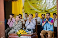 គ្រួសារក្រីក្រ ជនពិការ ចាស់ជរា ចំនួន ៣០០គ្រួសារ មកពី ១២សង្កាត់ ក្នុងក្រុងសៀមរាប ទទួលអំណោយពីសមាគមសង្រ្គោះជីវិត ប្រទេសសឹង្ហបូរី