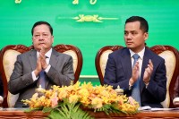 ឯកឧត្តមសន្តិបណ្ឌិត នេត សាវឿន និងឯកឧត្តមអភិសន្តិបណ្ឌិត ស សុខា ប្ដេជ្ញាដឹកនាំការងារប្រយុទ្ធប្រឆាំងគ្រឿងញៀននៅកម្ពុជាឱ្យកាន់តែសកម្មខ្លាំងក្លា និងប្រកបដោយប្រសិទ្ធភាព!