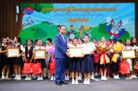 រដ្ឋមន្ត្រីក្រសួងព័ត៌មាន ប្ដេជ្ញាខិតខំបង្កើនការផលិតកម្មវិធីល្អៗ និងផ្សព្វផ្សាយអប់រំកុមារឱ្យប្រព្រឹត្តអំពើល្អ និងលើកកម្ពស់ការយល់ដឹងរបស់ពលរដ្ឋអំពីតម្លៃរបស់កុមារ