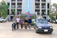 ជនសង្ស័យ៤នាក់ ពាក់ព័ន្ធករណីជួញដូរ និងប្រើប្រាស់ដោយខុសច្បាប់នូវសារធាតុញៀន ត្រូវអាវុធហត្ថ ចាប់ឃាត់ខ្លួនបញ្ជូនទៅតុលាការ