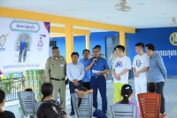 លោកឧត្តមសេនីយ៍ទោ សិទ្ធិ ឡោះ និងក្រុមគ្រួសារ នាំយកអំណោយរបស់ឯកឧត្តម អភិសន្តិបណ្ឌិត ស សុខា ឧបនាយករដ្ឋមន្រ្តី រដ្ឋមន្ត្រីក្រសួងមហាផ្ទៃ និងលោកជំទាវ កែ សួនសុភី ទៅប្រគល់ជូនដល់កុមារកំព្រា វិសាខានៃក្តីសង្ឃឹម