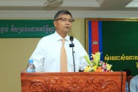 ឧបនាយករដ្ឋមន្ត្រី ហង់ជួន ណារ៉ុន អញ្ជើញជួបសំណេះសំណាលជាមួយ បុគ្គលិកអប់រំនៃមន្ទីរអប់រំយុវជននិងកីឡាខេត្តបន្ទាយមានជ័យ