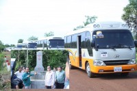 ដំណើរទស្សនៈកិច្ចសិក្សា របស់ពលរដ្ឋស្ម័គ្រចិត្ត ទៅកាន់ទិសឦសាន ដោយឥតគិតថ្លៃ ឲ្យបងប្អូនបានឃើញការអភិវឌ្ឍន៍ នៅតាមព្រំដែន
