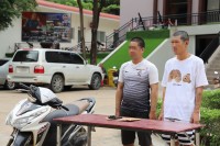 កងរាជអាវុធហត្ថខេត្តបន្ទាយមានជ័យ បញ្ជូនខ្លួនជនជាតិខ្មែរ-ថៃ ចំនួន២នាក់ ទៅតុលាការពាក់ព័ន្ធករណី ជួញដូរ និងប្រើប្រាស់ដោយខុសច្បាប់នូវសារធាតុញៀន