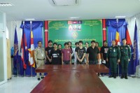 គរបាលប៉ុស្តិ៍ច្រកទ្វារអន្តរជាតិប៉ោយប៉ែត បណ្តេញជនជាតិថៃ១១នាក់ និងប្រថាប់ត្រាហាមចូលប្រទេសរយៈពេល០៥ឆ្នាំ ពីបទលួចឆ្លងដែន និងស្នាក់នៅធ្វើការងារដោយខុសច្បាប់