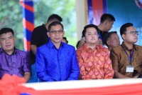 លោកឧត្តមសេនីយ៍ទោ សិទ្ធិ ឡោះ អញ្ជើញចូលរួមនិងដឹកនាំកម្លាំងនគរបាលការពារសន្តិសុខសុវត្ថិភាព ក្នុងពិធីបើកការប្រណាំងទូកង ឆ្នាំ២០២៤ របស់រដ្ឋបាលខេត្តបន្ទាយមានជ័យ