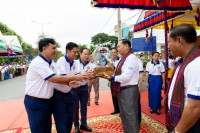 រដ្ឋមន្ត្រីក្រសួងអភិវឌ្ឍន៍ជនបទ ៖ គិតត្រឹមពេលនេះ មានខេត្តចំនួន ១៣ ហើយ ដែលសម្រេចបានការបញ្ចប់ការបន្ទោបង់ពាសវាលពាសកាល