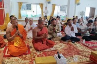 ពិធីបិទការអប់រំ និងសមាធិ នៅវត្តព្រហ្មមានជ័យ សុវណ្ណារាម ហៅវត្តវាំងមួង ក្នុងក្រុងប៉ោយប៉ែត ក្រោមអធិបតីភាព ព្រះឧត្ដម សីលញ្ញណ ធុល សុធា ព្រះមេគណខេត្តបន្ទាយមានជ័យ