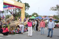 លោកជំទាវបណ្ឌិត បាន ស្រីមុំ អញ្ជើញពិនិត្យមើលការរៀបចំត្រៀមសម្រាប់សង្ក្រាន្តប៉ៃលិន នៅក្នុងឱកាសបុណ្យចូលឆ្នាំថ្មីប្រពៃណីជាតិខ្មែរនាពេលខាងមុខ