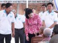 លោ​កយាយ លោក​តាចាស់​ជរាគ្មានទី​ពឹងក្នុង​ក្រុងប៉ៃ​លិន ទទួលបា​នប្រាក់ឧបត្ថម្ភប្រចាំខែ ពីមូលនិ​ធិចាស់ជ​រារ​បស់លោ​កជំទាវបណ្ឌិត បាន ស្រីមុំ