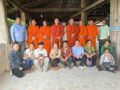 ព្រះអង្គគ្រូចៅអធិការទាំង៥វត្តនៅក្រុងប៉ោយប៉ែត រួមទាំងសប្បុរសជនក្នុងនិងក្រៅប្រទេស នាំយកសម្ភារៈ និងគ្រឿងឧបភោគបរិភោគជូនកងទ័ពជួរមុខខេត្តព្រះវិហារ